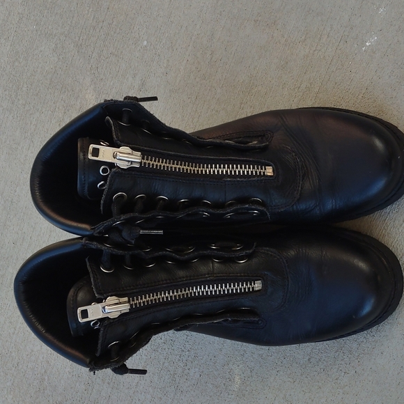 Sacha Essentials - Picture 3 of 3